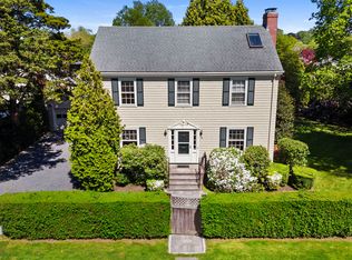8 Sylvan St, Newport, RI 02840