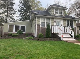 12 Avenue B, Helmetta, NJ 08828