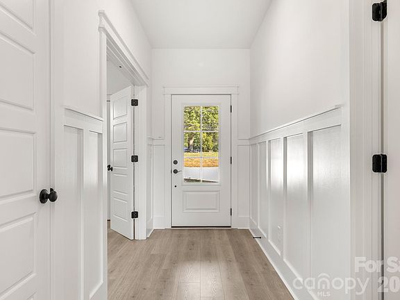 5th image of 2451 Secrest Shortcut Rd