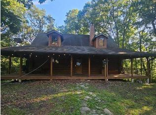 10061 Bounds Rd, Shipman, IL 62685