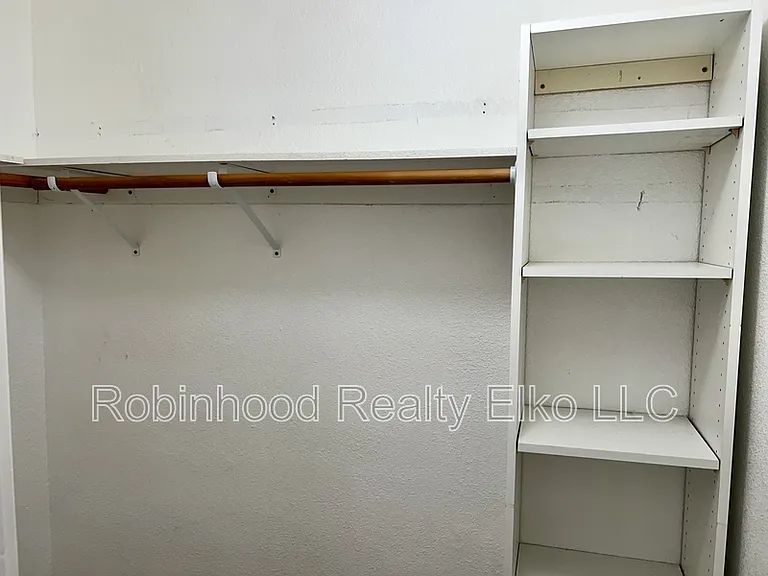 641 Cedar St — Photo 15