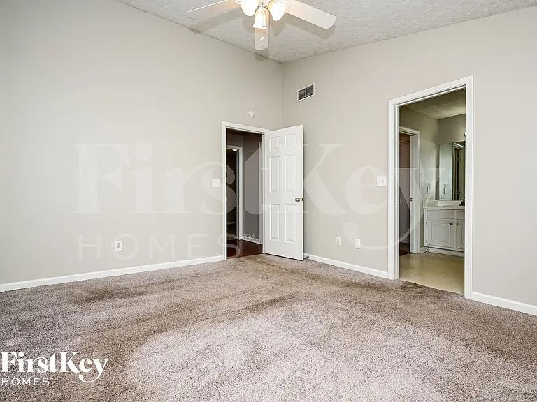 319 Hills Point Rd — Photo 10