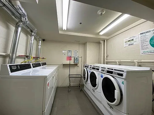 Rented by Heller Organization | media 21