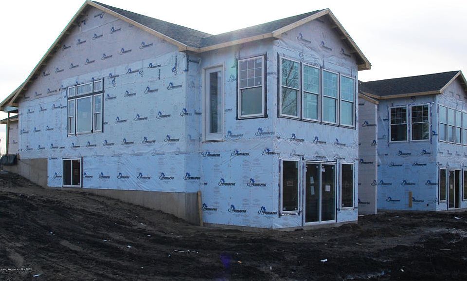 2nd image of 5220 Hawk Hollow Dr E