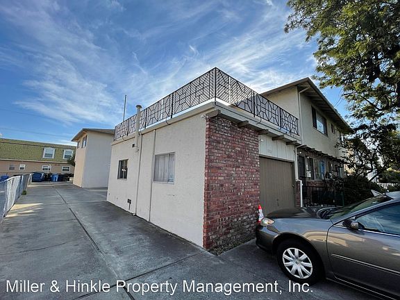 2nd image of 1626 Queen Charlotte Dr APT 5