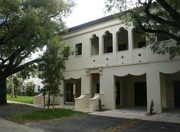 2nd image of 620 Malaga Ave #620