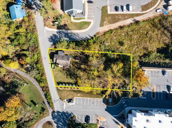 39 Rocky Ridge Rd, Asheville, NC 28806