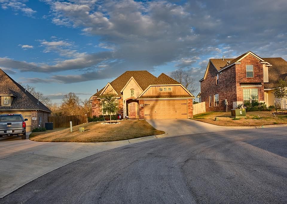 1st image of 2103 Parker Ct