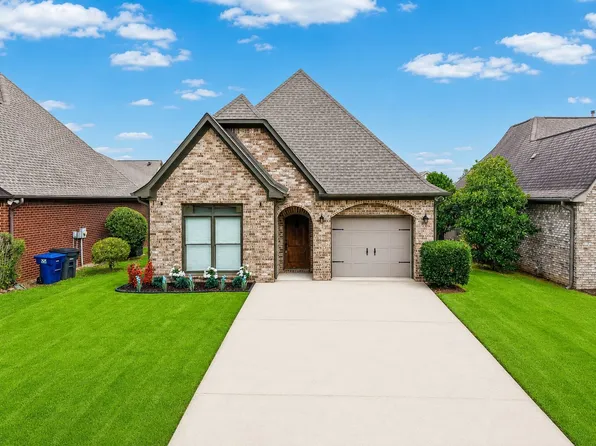 1205 Overlook Dr, Trussville, AL 35173