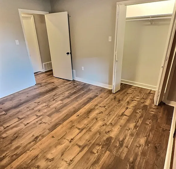 2430 Raleigh Lagrange Dr — Photo 14