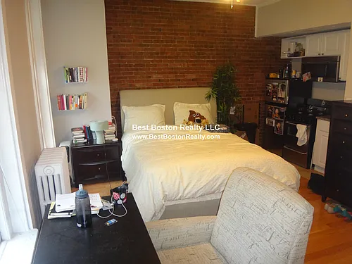 120 Charles St #5 Photo 1
