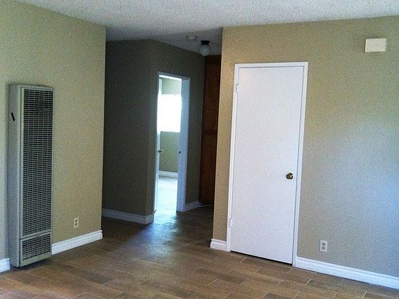 3rd image of 307 W G St APT A