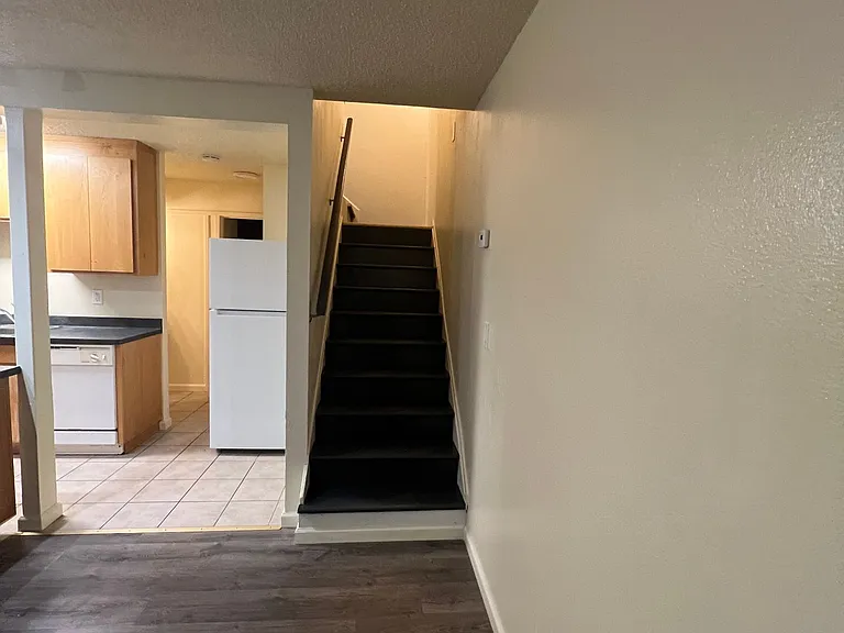 The Loft Apartments — Photo 9