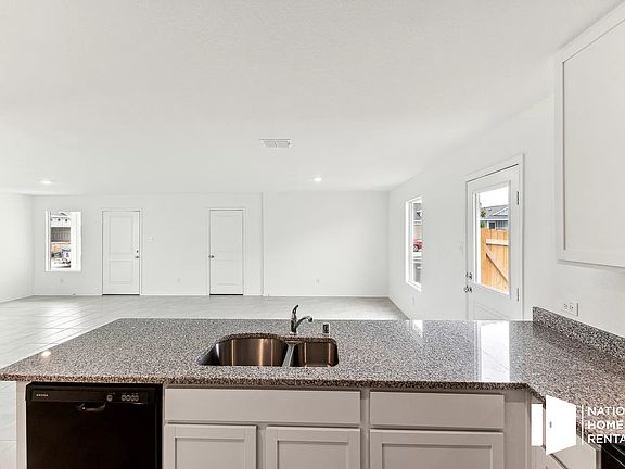 4th image of 9733 Skyhawk Ave