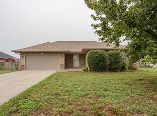 697 N Lexington Ave, Republic, MO 65738