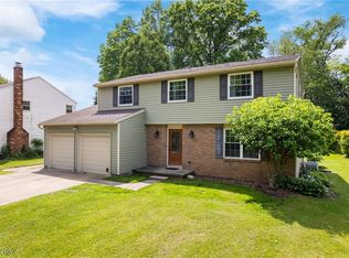4452 Sunnyview Dr, Uniontown, OH