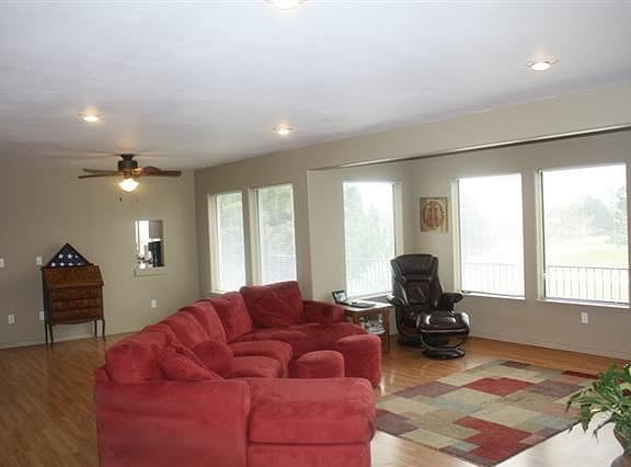 5th image of 2160 Sheridan Pl