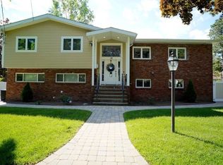 12 Buchanan Rd, Marblehead, MA 01945