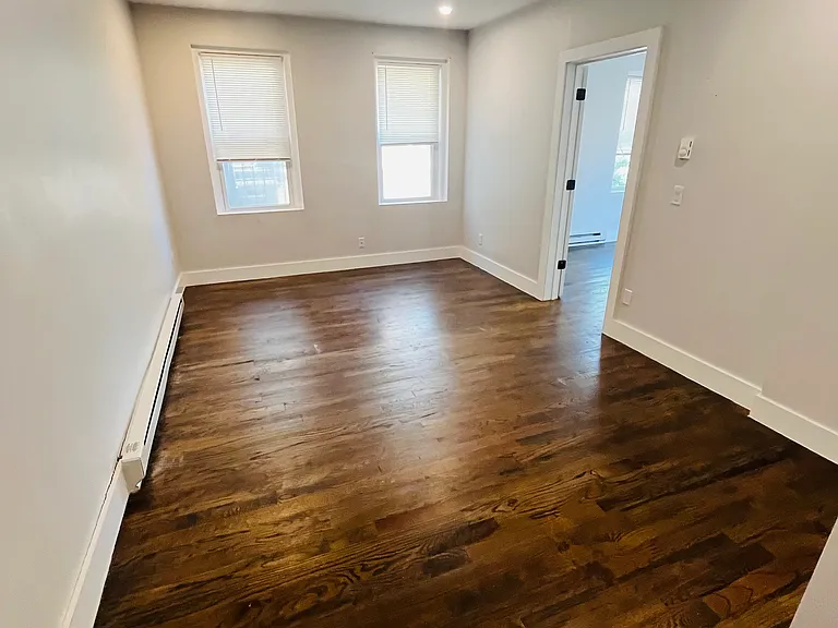 68 Norton St #2B — Photo 2