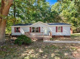 116 Fox Trail Dr, Mount Holly, NC 28120