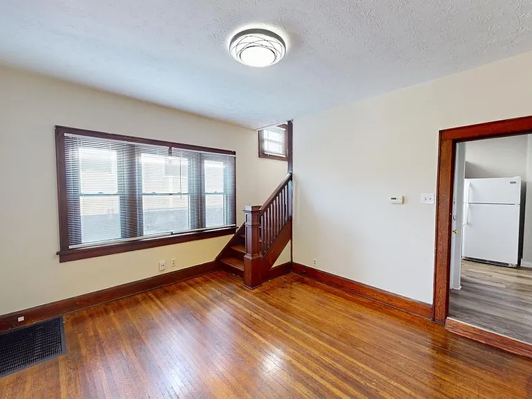 16 E Tulane Rd — Photo 3