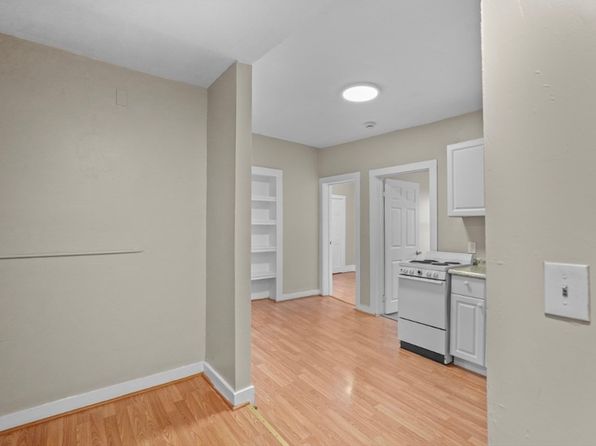 24 Charlton St APT 12
