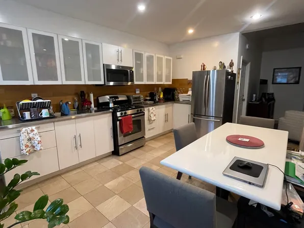 265-267 Cambridge Avenue image 2 of 14