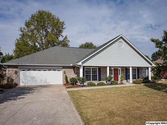 2nd image of 2308 Trenton Cir SW