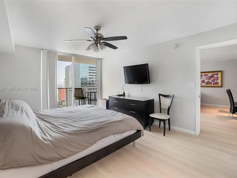 1200 Brickell Bay Dr #4121 — Photo 16