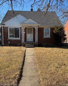12749 Riad St, Grosse Pointe, MI, 48224