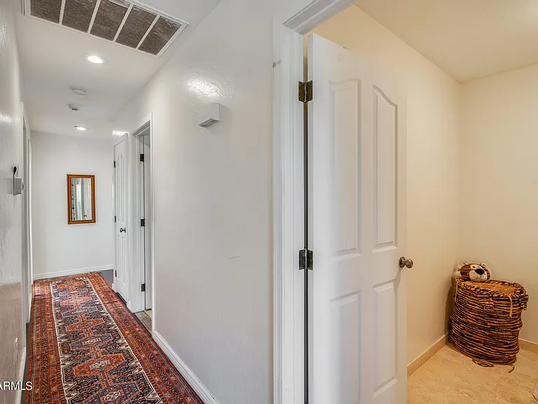 2022 E Wahalla Ln — Photo 19