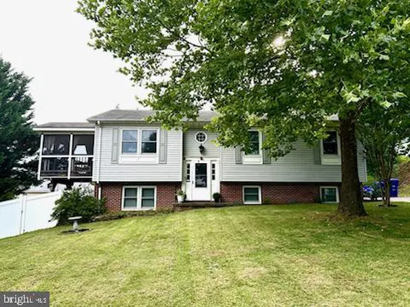 1179 Brook Ct, Front Royal, VA 22630