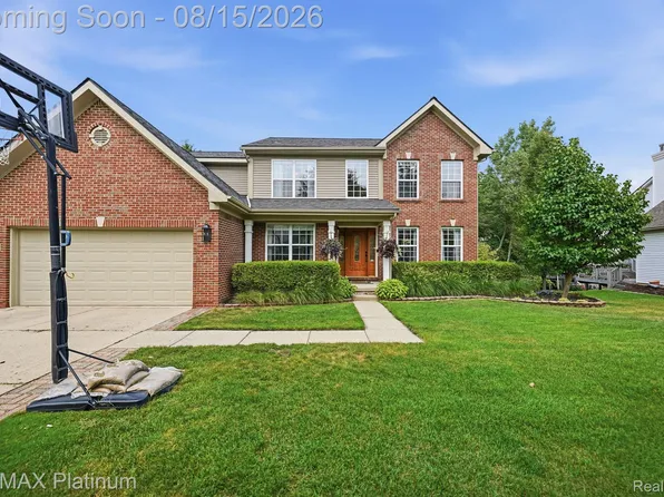 336 Natanna Dr, Howell, MI 48843