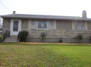 1328 Sandhill Rd, Lebanon, PA 17046