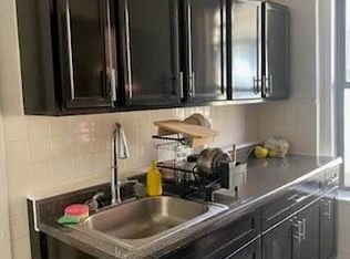 3095 29th St APT 6E, Astoria, NY 11102
