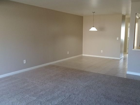 4th image of 2644 Davison Ave #1