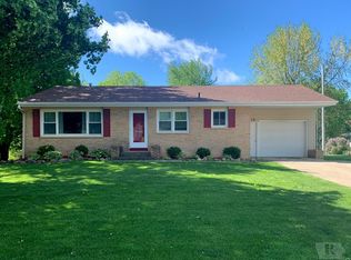 216 E 18th St, Carroll, IA 51401