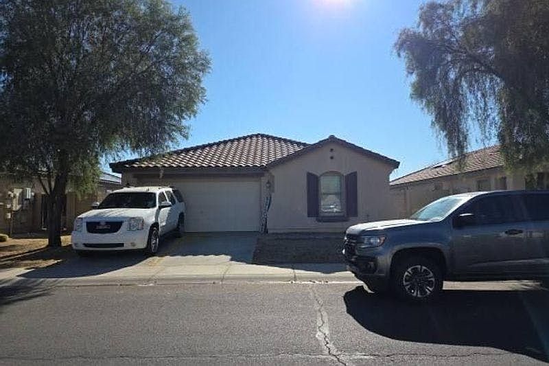 1st image of 25711 W Burgess Ln