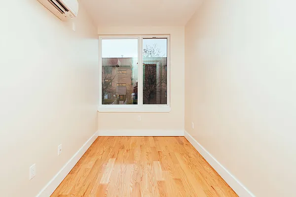 Rented by Nooklyn NYC LLC | media 17