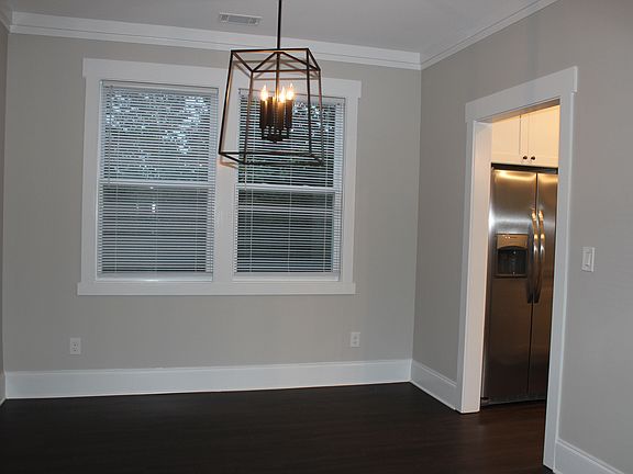 4th image of 434 Birchwood Farms Ln