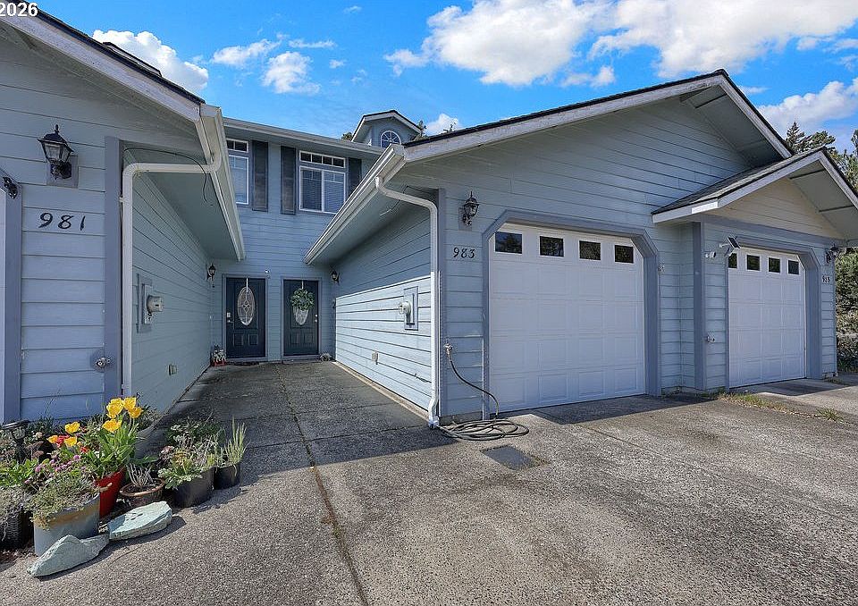1st image of 983 Jasper Ln