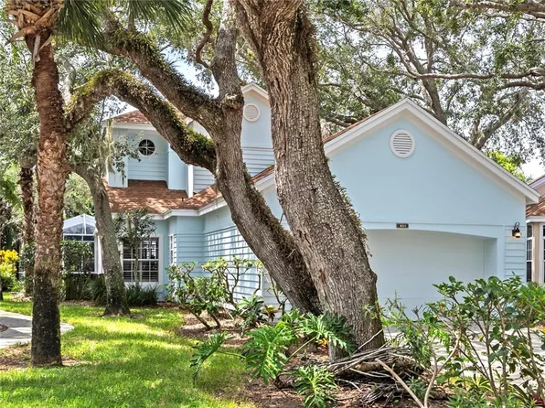 8811 Lakeside Cir, Vero Beach, FL 32963