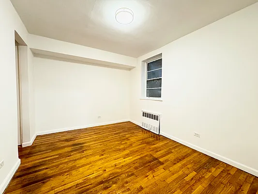 Rented by Keller Williams NYC | media 22