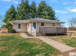 5442 Richland Rd, Pleasant Plains, IL 62677