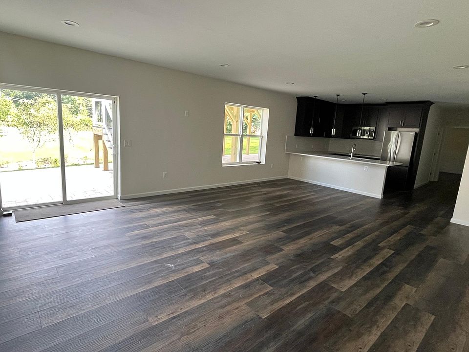 1st image of 825 Constellation Dr