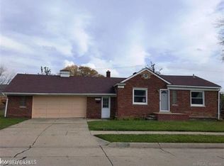25608 Dodge St, Roseville, MI