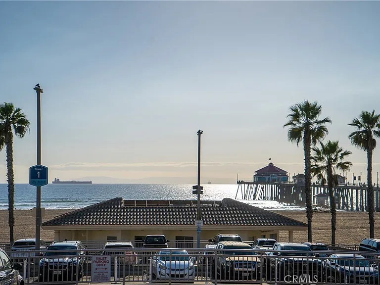 1200 Pacific Coast Hwy #327 — Photo 33