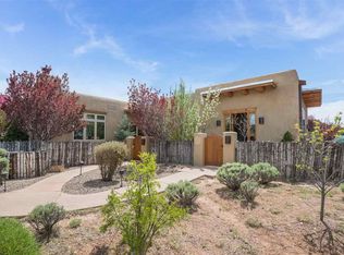 44D Lodge Cir, Santa Fe, NM 87506