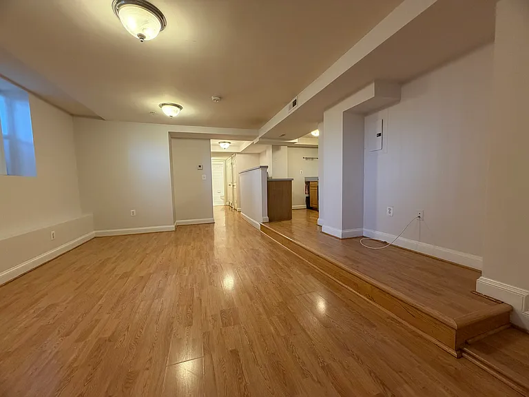 330 Rhode Island Ave NE #10 — Photo 24