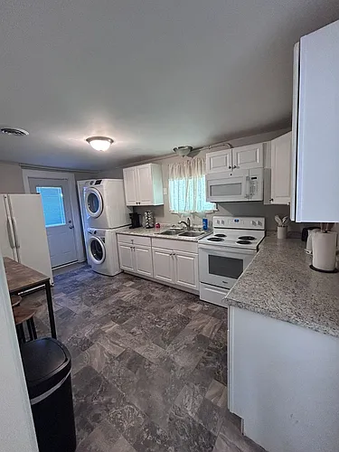 14 Ainsworth Ln Photo 1